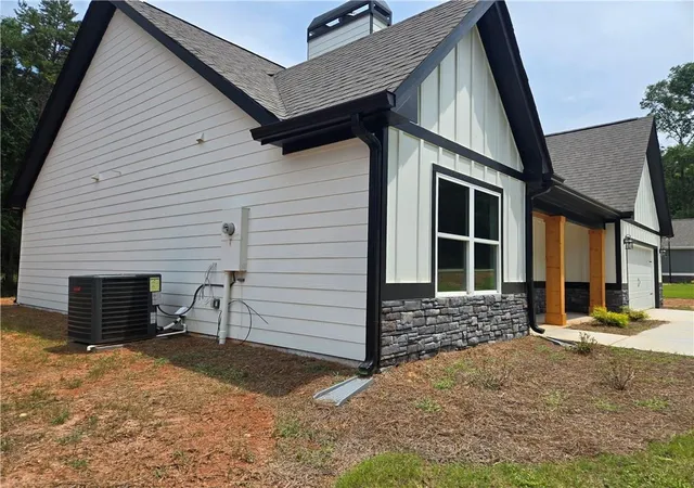 5th image of 656 Highland Ave, Hartwell, GA 30643 | MLS# 7815123