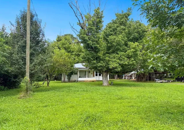 Photo 3 of Sale Pending at 3085 Us 41, Calhoun, GA 30701 | MLS# 7809155 | Listing updated on 2026-09-09