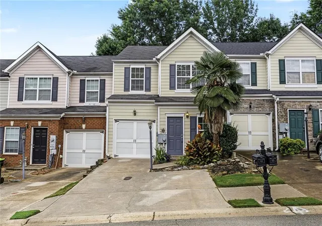 2nd image of 834 Ash St, Canton, GA 30114 | MLS# 7805831