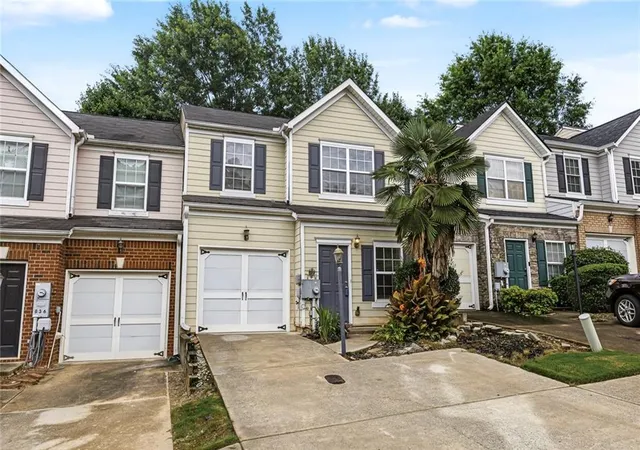 Photo 3 of Sale Pending at 834 Ash St, Canton, GA 30114 | MLS# 7805831 | Listing updated on 2026-09-25