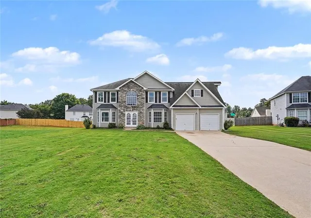 Photo 2 of Single family home for sale at 2909 Crabapple Cir Se, Conyers, GA 30013 | MLS# 7790760 | Listing updated on 2026-10-08