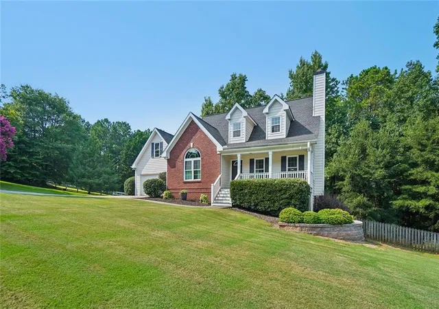 Photo 2 of Single family home for sale at 4522 Mulberry Flds Ln, Auburn, GA 30011 | MLS# 7813737 | Listing updated on 2026-09-09
