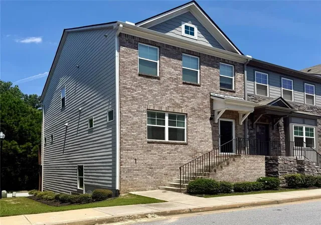 Photo 1 of Townhouse for sale at 222 Ismal Dr, Atlanta, GA 30331 | MLS# 7819851 | Listing updated on 2026-08-12