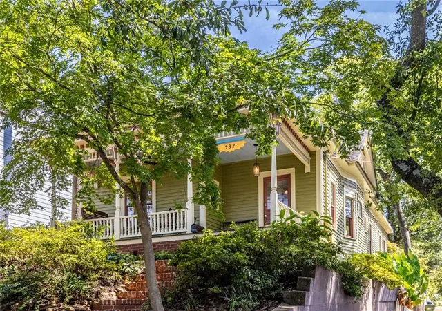 2nd image of 532 Broyles St Se, Atlanta, GA 30312 | MLS# 7648907