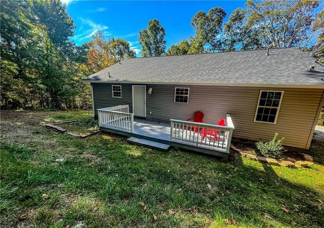 Homes for sale in Cleveland, GA | 102 Putnam Rd, Cleveland, GA 30528 | MLS# 7800922