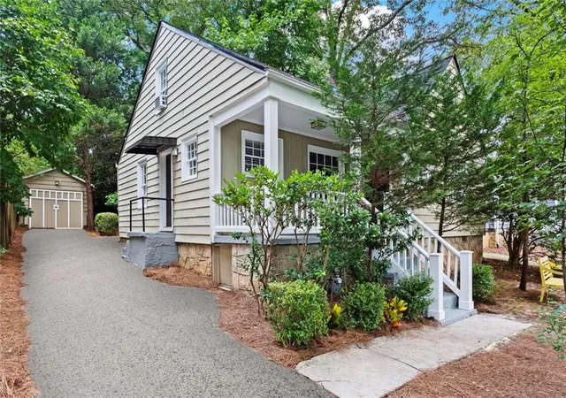 2nd image of 1053 Faith Avenue Avenue Se, Atlanta, GA 30316 | MLS# 7820722
