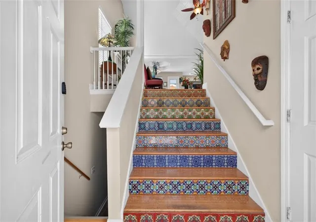 Photo 2 of Single family home for sale at 1009 Crst Ridge Pl Sw, Marietta, GA 30060 | MLS# 7812267 | Listing updated on 2026-09-17