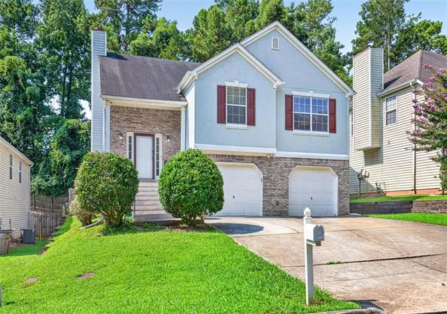 Photo 3 of Single family home for sale at 1009 Crst Ridge Pl SW, Marietta, GA 30060 | MLS# 7812267 | Listing updated on 2026-09-17