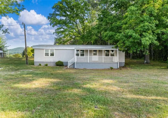 Homes for sale in Lula, GA | 8490 Belton Bridge Rd, Lula, GA 30554 | MLS# 7766263