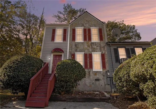 Photo 3 of Townhouse for sale at 3521 Kingswood Trl, Decatur, GA 30034 | MLS# 7824392 | Listing updated on 2026-09-09