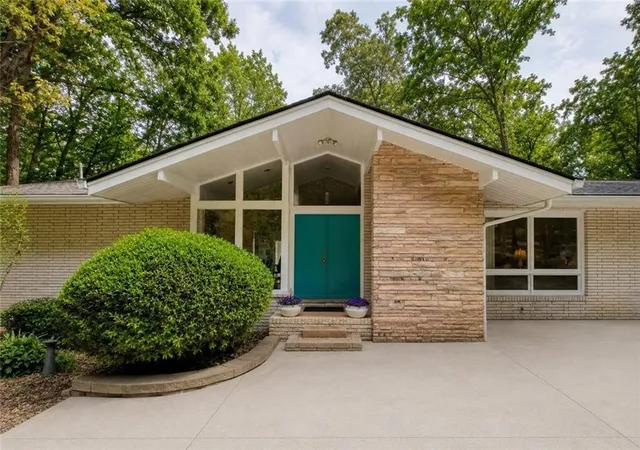 Photo 2 of Sale Pending at 5950 Truman Mountain Rd, Gainesville, GA 30506 | MLS# 7771615 | Listing updated on 2026-08-25