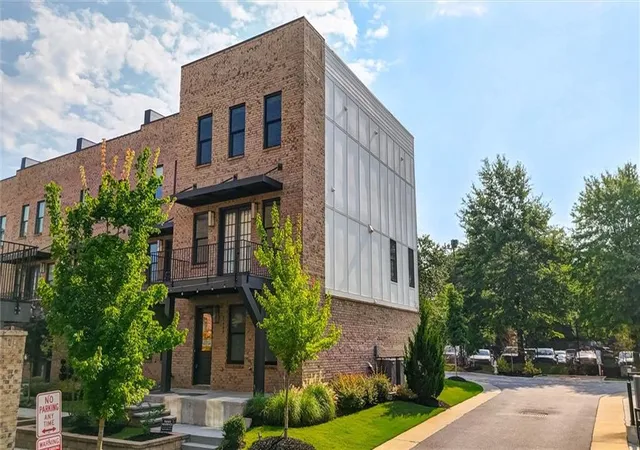 Photo 3 of Townhouse for sale at 1060 Robert Smalls Way, Atlanta, GA 30318 | MLS# 7807959 | Listing updated on 2026-09-13