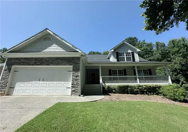 Photo 2 of Single family home for sale at 928 Mulberry Flds Cvs, Auburn, GA 30011 | MLS# 7818221 | Listing updated on 2026-08-10