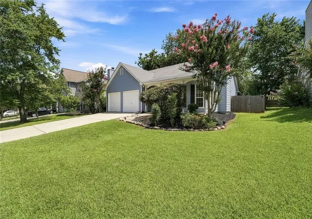 Photo 2 of Sale Pending at 4582 Grv Park Way, Acworth, GA 30101 | MLS# 7809987 | Listing updated on 2026-10-08