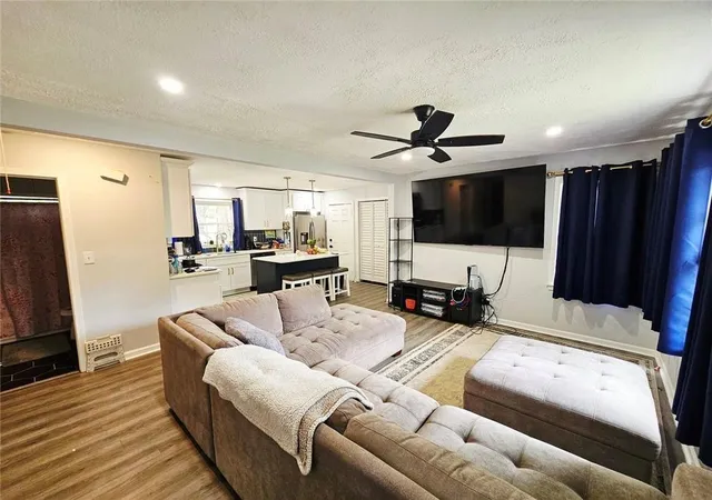 Photo 3 of Single family home for sale at 2096 Venesa Cir, Austell, GA 30168 | MLS# 7818087 | Listing updated on 2026-08-20