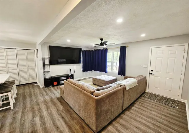 Photo 4 of Single family home for sale at 2096 Venesa Cir, Austell, GA 30168 | MLS# 7818087 | Listing updated on 2026-08-20