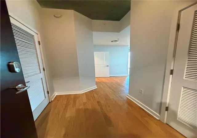 5th image of 400 W Peachtree St Nw #2413, Atlanta, GA 30308 | MLS# 7731405