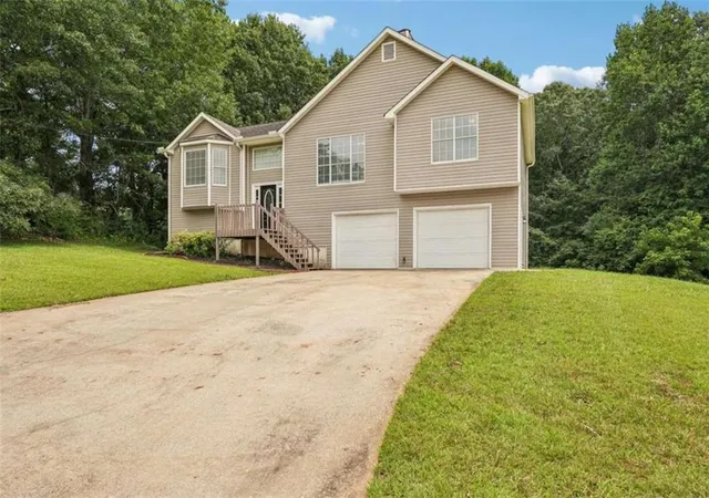 1st image of 2791 Willow Tree Overlook, Douglasville, GA 30135 | MLS# 7803512