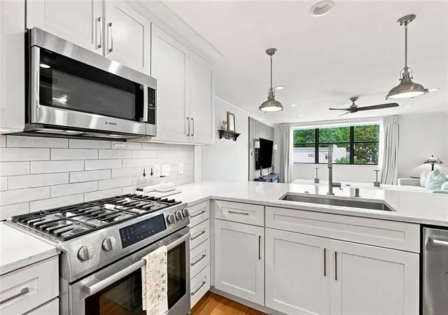 5th image of 2965 Pharr Ct S Nw, Atlanta, GA 30305