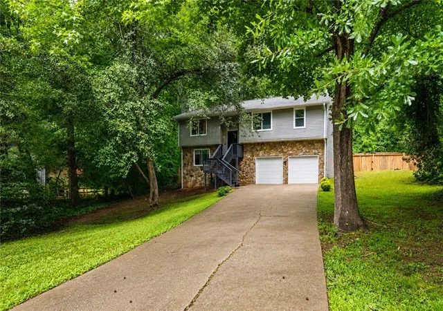 2nd image of 1172 Ridgeside Dr Nw, Acworth, GA 30102 | MLS# 7784057