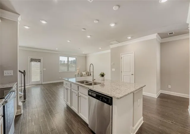Photo 3 of Townhouse for sale at 2527 Pearl Ridge Tr, Buford, GA 30519 | MLS# 7797487 | Listing updated on 2026-09-16
