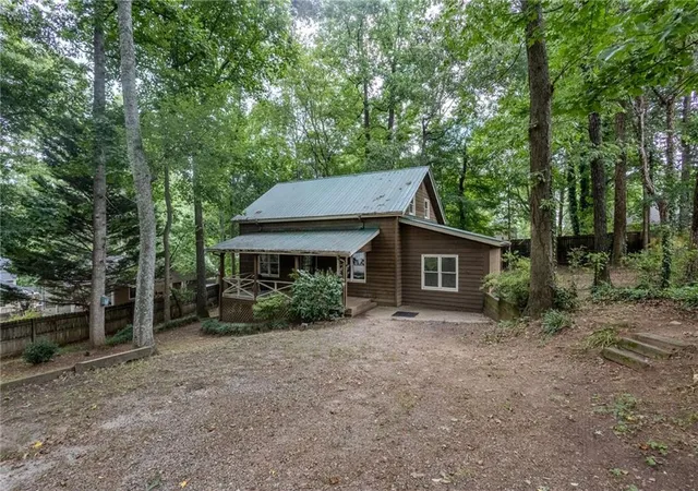 Homes for sale in Cumming, GA | 3065 Mangum Dr, Cumming, GA 30041 | MLS# 7793502