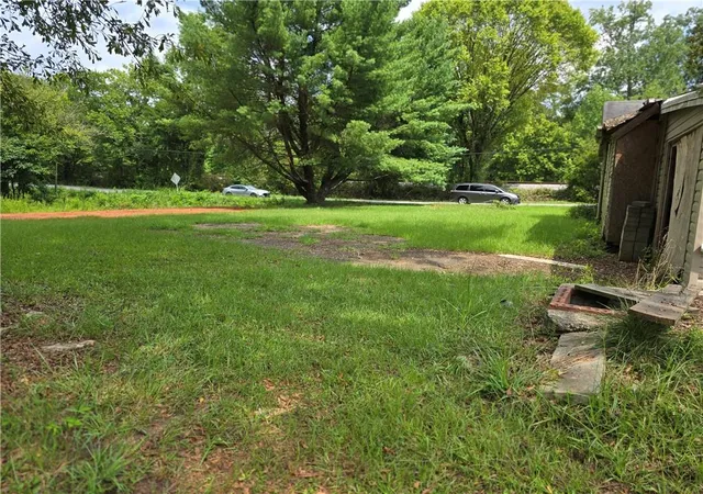 3rd image of 2715 Huff Dr N, Lawrenceville, GA 30044 | MLS# 7791025