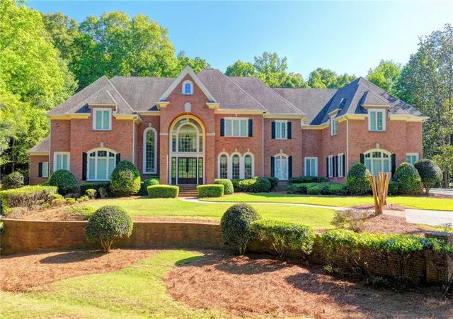 Photo 1 of Single family home for sale at 520 Old Cobblestone Dr, Sandy Springs, GA 30350 | MLS# 7748192 | Listing updated on 2026-09-08