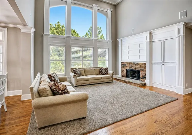 Photo 3 of Single family home for sale at 1043 Meadow Clb Ct, Suwanee, GA 30024 | MLS# 7822812 | Listing updated on 2026-09-20