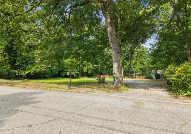 3rd image of 1246 Otello Ave, Clarkston, GA 30021 | MLS# 7794805