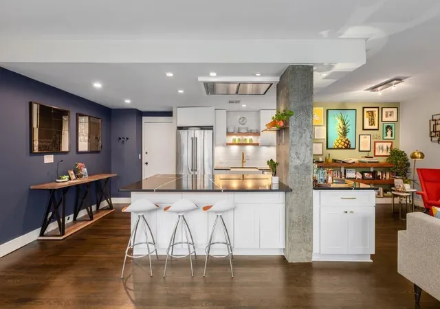 Listing Photo 3 - Condo for sale in building located at 145 15th St NE Unit 826, Atlanta, GA 30309 - Unit #826