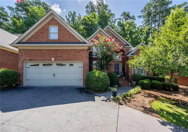 Photo 2 of Single family home for sale at 140 Vinings Ct, Rome, GA 30161 | MLS# 7809372 | Listing updated on 2026-07-24