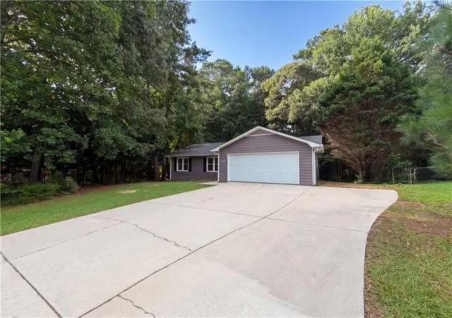 Photo 2 of Sale Pending at 1627 Hearthstone Way, Jonesboro, GA 30236 | MLS# 7810985 | Listing updated on 2026-09-16