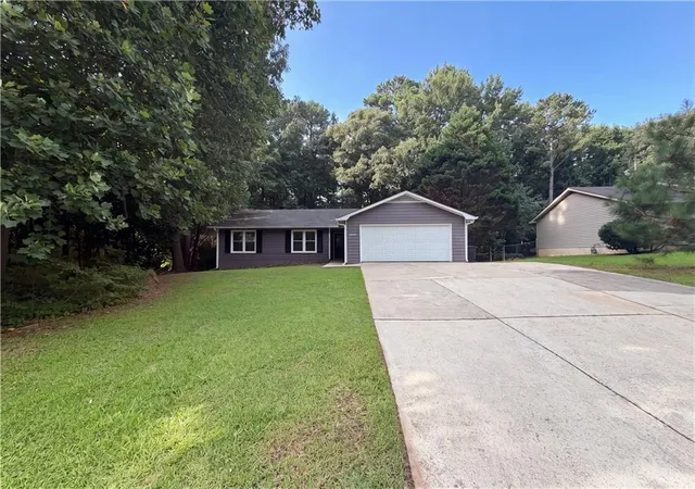 Photo 3 of Sale Pending at 1627 Hearthstone Way, Jonesboro, GA 30236 | MLS# 7810985 | Listing updated on 2026-09-16