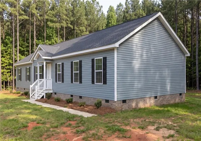 Photo 3 of Single family home for sale at 4230 Belvedere Dr, Gainesville, GA 30506 | MLS# 7860532 | Listing updated on 2026-10-30