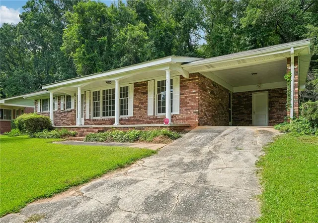 Photo 2 of Single family home for sale at 2703 Arrowood Dr, Atlanta, GA 30344 | MLS# 7819332 | Listing updated on 2026-08-12