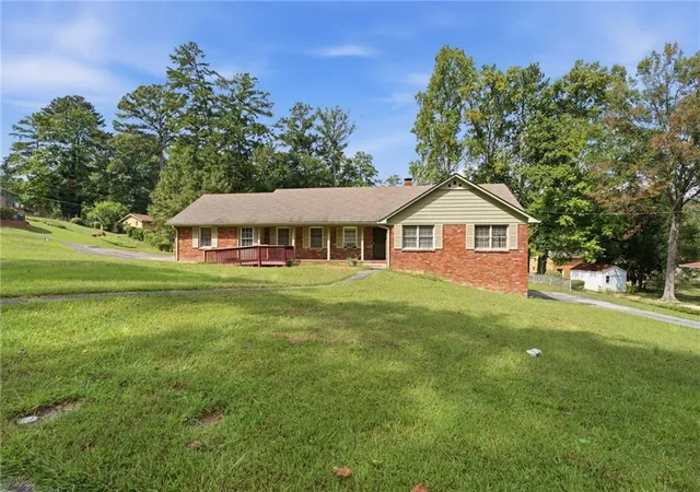Photo 1 of Sale Pending at 3525 Heritage Valley Rd Sw, Atlanta, GA 30331 | MLS# 7849365 | Listing updated on 2026-10-26