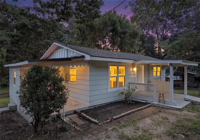 Photo 3 of Sale Pending at 6140 Nichols Dr, Union City, GA 30291 | MLS# 7803978 | Listing updated on 2026-10-05
