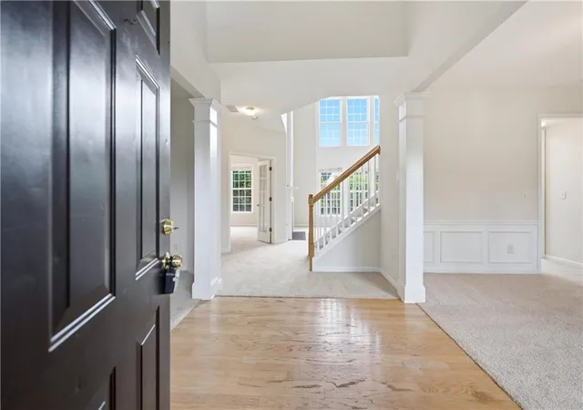 Photo 3 of Single family home for sale at 4721 Creek Hl Ln, Sugar Hill, GA 30518 | MLS# 7761247 | Listing updated on 2026-08-07