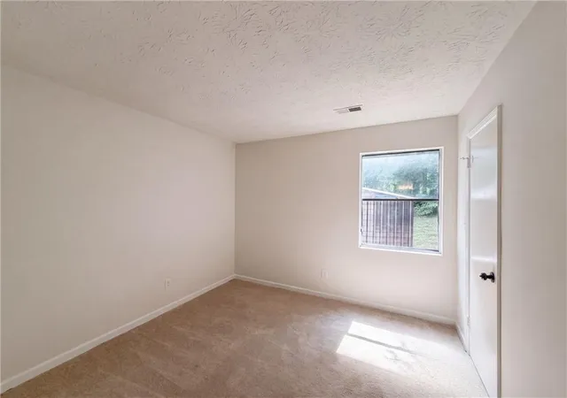 4th image of 3808 Shane Ct, Ellenwood, GA 30294 | MLS# 7808074