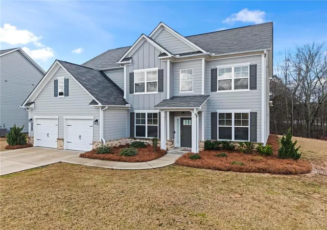 Photo 2 of Single family home for sale at 1990 Waycross Pass Sw, Marietta, GA 30064 | MLS# 7778547 | Listing updated on 2026-08-07