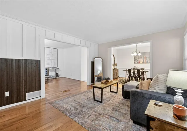 4th image of 5623 Crestwood Dr, Stone Mountain, GA 30087 | MLS# 7770374