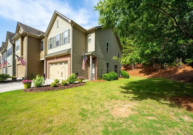 Photo 2 of Townhouse for sale at 120 Sunset Ln, Woodstock, GA 30189 | MLS# 7809967 | Listing updated on 2026-09-20