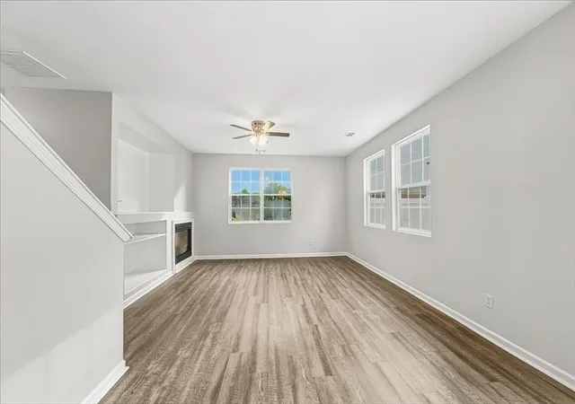 Photo 3 of Single family home for sale at 296 Hiawassee Dr, Woodstock, GA 30188 | MLS# 7829696 | Listing updated on 2026-09-16