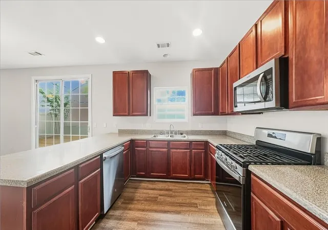Photo 4 of Single family home for sale at 296 Hiawassee Dr, Woodstock, GA 30188 | MLS# 7829696 | Listing updated on 2026-09-16