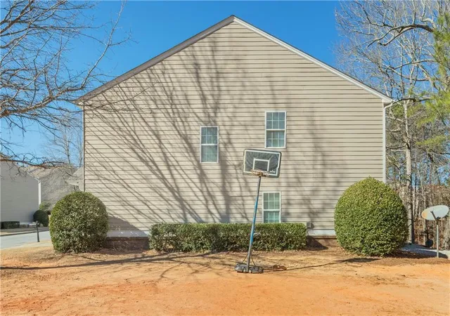 Photo 20 of Townhouse for sale at 7766 Carnegie Dr, Fairburn, GA 30213 | MLS# 7824107 | Listing updated on 2026-08-20