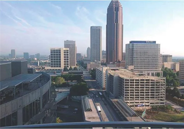 Photo 2 of Condo for sale at 400 W Peachtree St NW #1604, Atlanta, GA 30308 | MLS# 7820819 | Listing updated on 2026-10-08