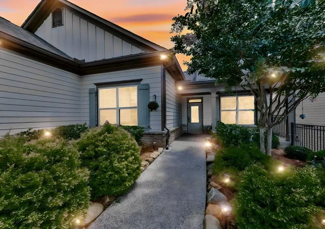 Photo 4 of Sale Pending at 511 Laurel Grv, Canton, GA 30114 | MLS# 7800271 | Listing updated on 2026-08-10