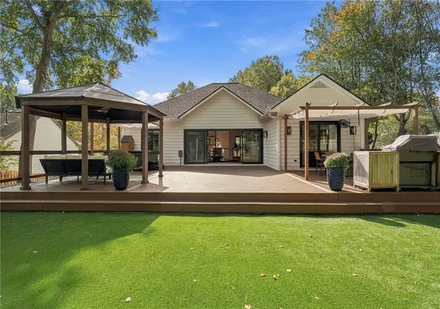 Photo 1 of Single family home for sale at 191 Red Oak Ln, Alpharetta, GA 30009 | MLS# 7855484 | Listing updated on 2026-10-29