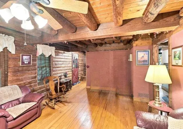 Photo 4 of Sale Pending at 7918 Holyoke Rd, Cumming, GA 30040 | MLS# 7821416 | Listing updated on 2026-09-10